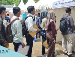 Ribuan Pencari Kerja Berebut 2.468 Lowongan Kerja di Job Fair Indramayu 2025