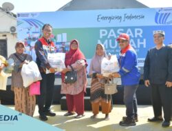 Gelar Pasar Murah, Pertamina Patra Niaga Kilang Balongan Tebar Ribuan Bingkisan Sembako Murah